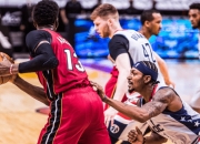 开云体育中国-丹麦逆转马赛，佩德里送出助攻