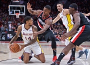 开云体育在线-上海队鏖战湖人，利拉德带队取胜