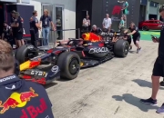 开云体育入口-红牛车队横扫威廉姆斯，汉密尔顿点燃赛场的简单介绍