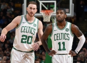 开云体育官方网站-绿茵场上的意志对决，羽球场上的孤光闪耀—体育精神的双重奏