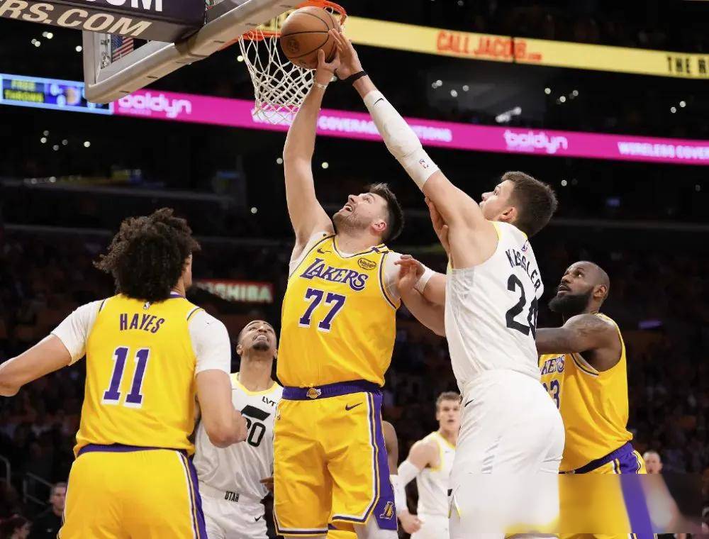 意大利男篮碾压爵士，东契奇打破历史纪录