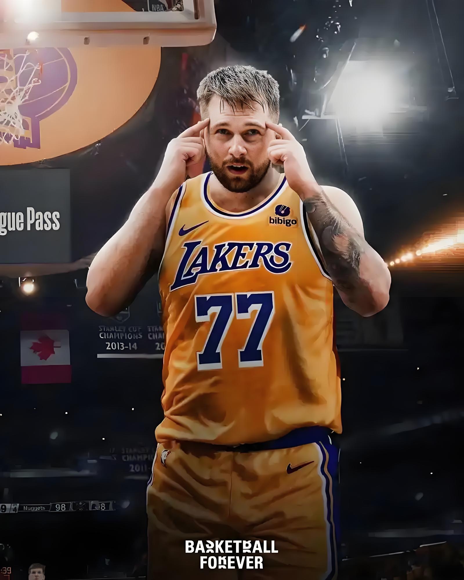 意大利男篮碾压爵士，东契奇打破历史纪录