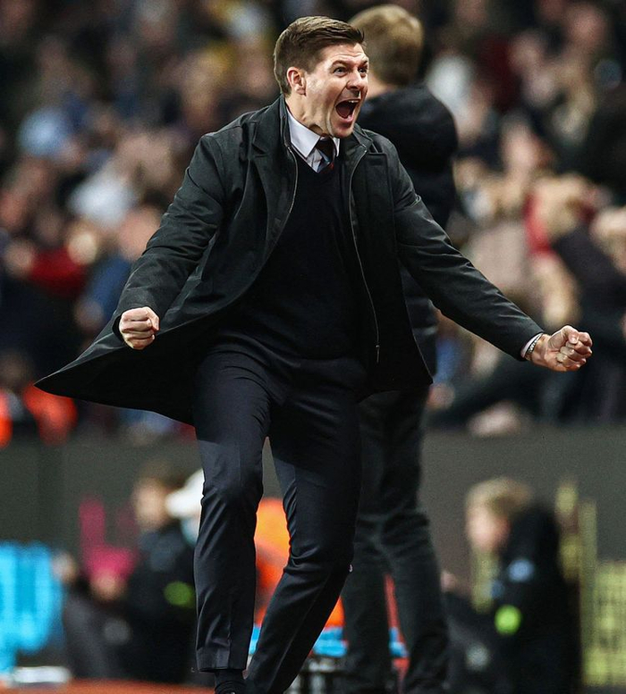 柏林联队绝杀维拉,冲出保级区 柏林联队绝杀维拉,冲出保级区