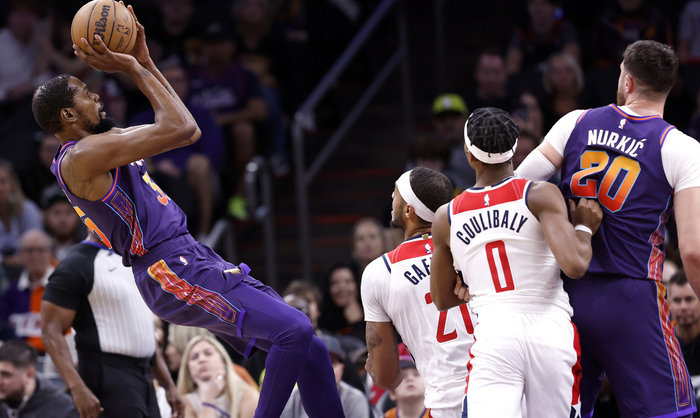 南安普顿客场惊险逆转,取得关键胜利!的简单介绍 南安普顿客场惊险逆转,取得关键胜利!的简单介绍