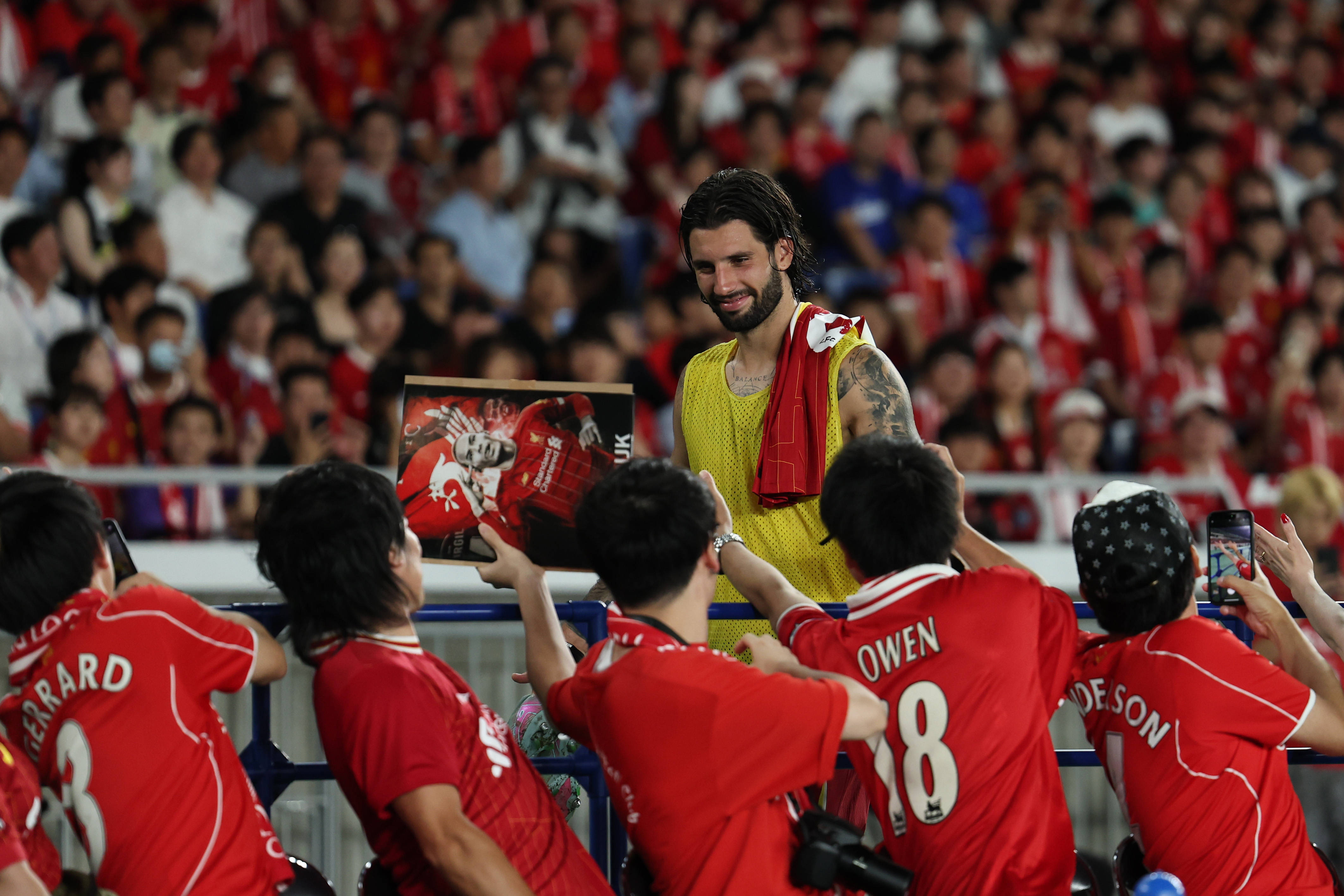 利物浦中卫卓越防守，助球队零封对手