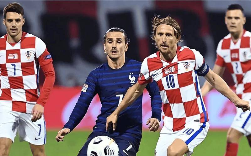 包含实力碾压的足球联赛,赛场热度致命的词条 包含实力碾压的足球联赛,赛场热度致命的词条