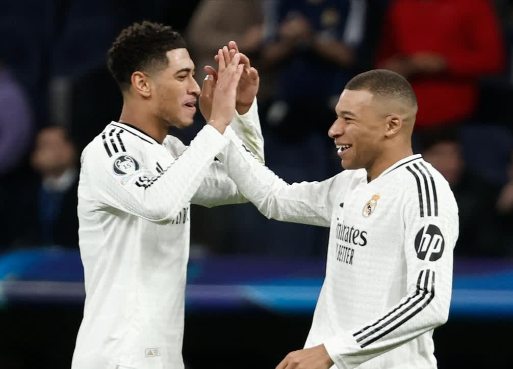 包含萨尔茨堡大胜对手，晋级前景一片美好的词条