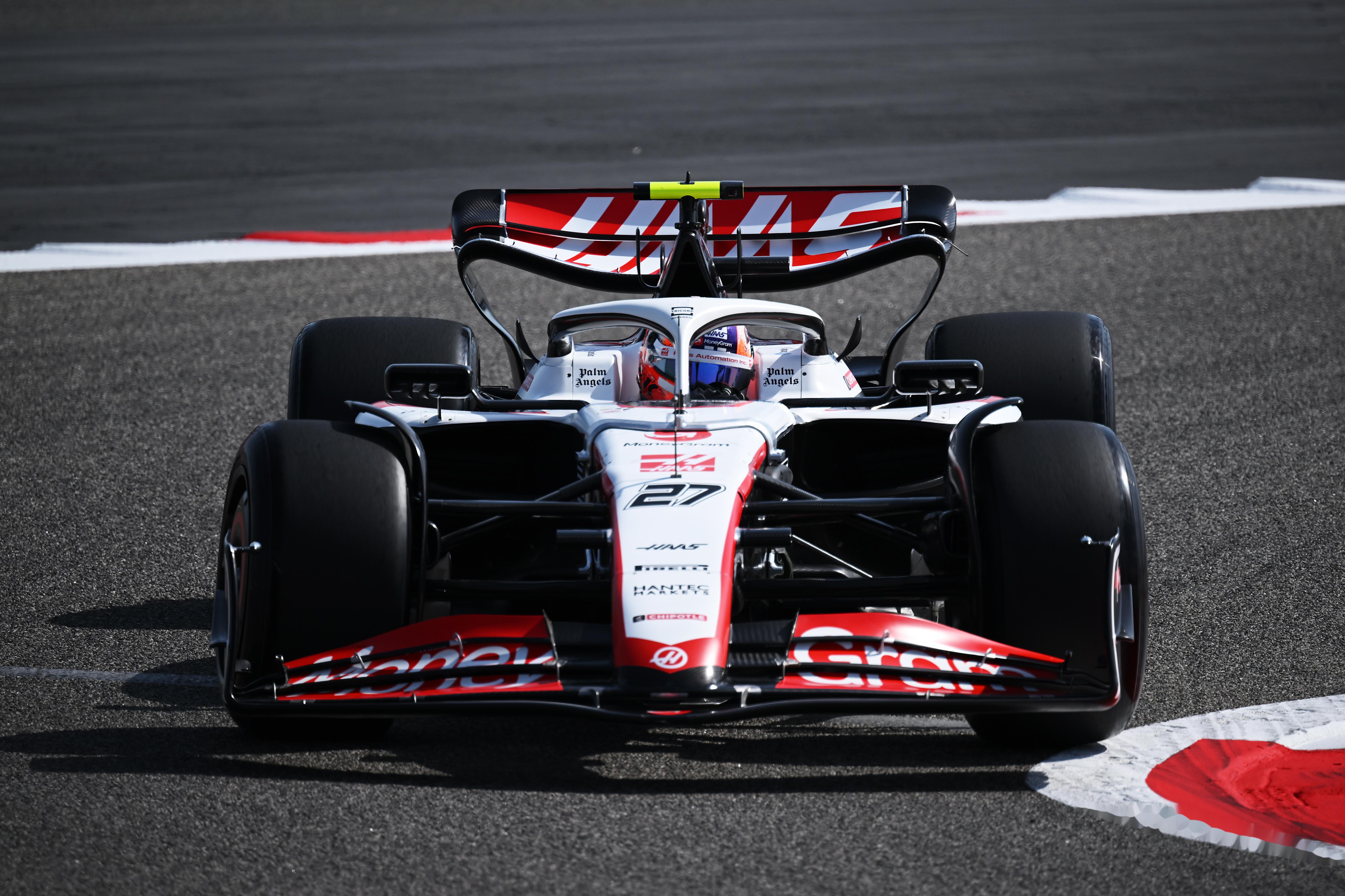 哈斯车队碾压迈凯伦，皮亚斯特里带队取胜