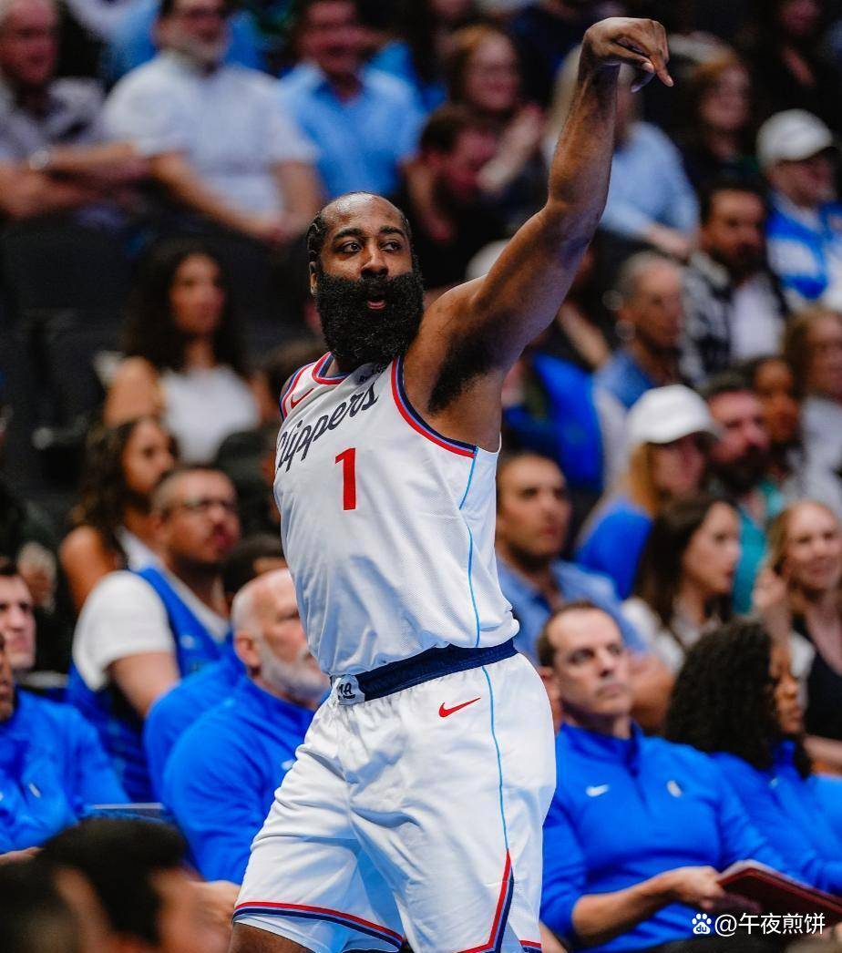 德国男篮鏖战立陶宛男篮，哈登统治全场的简单介绍