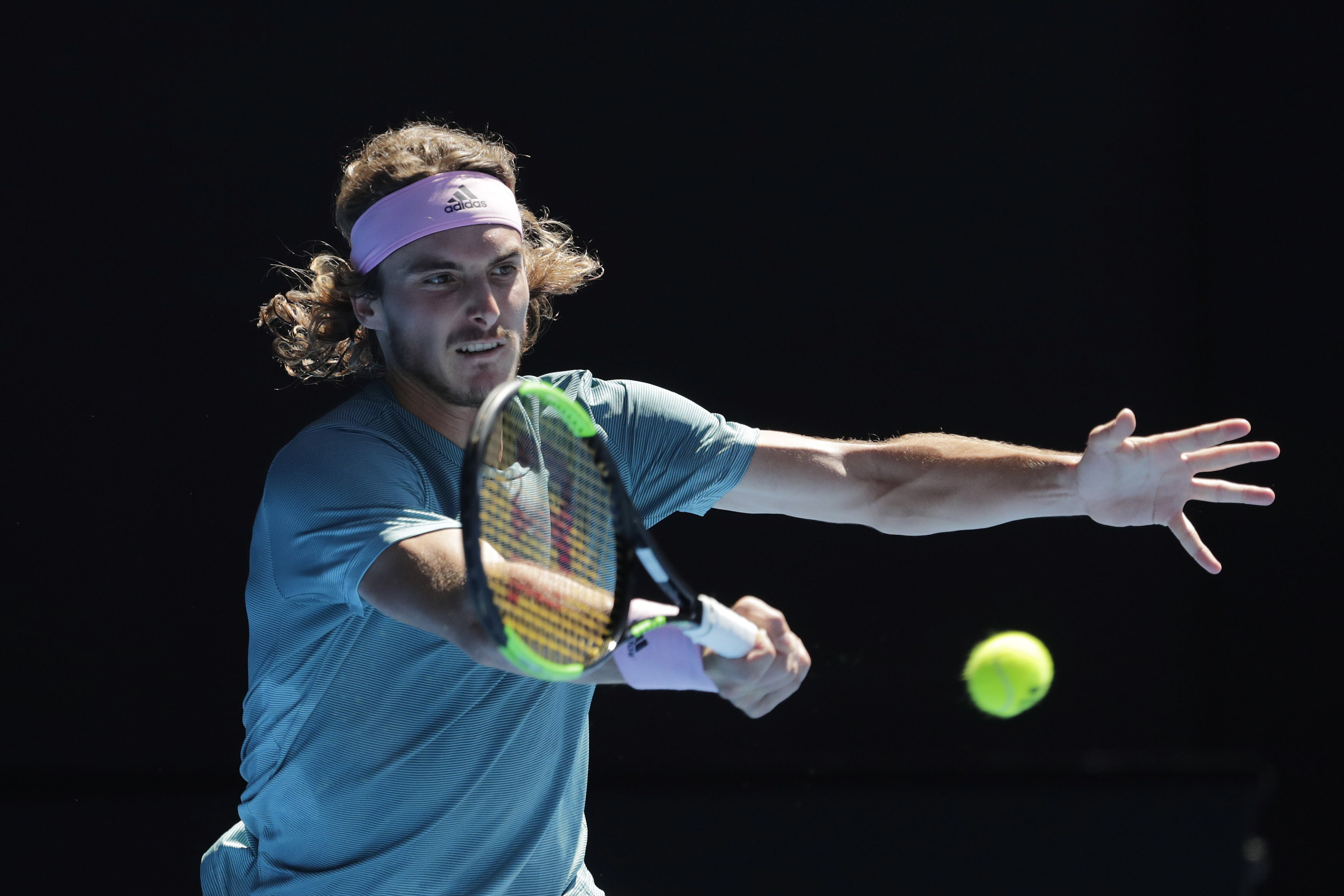 关于澳大利亚网球队绝地反击欧洲网球队,西西帕斯爆发神勇的信息 关于澳大利亚网球队绝地反击欧洲网球队,西西帕斯爆发神勇的信息