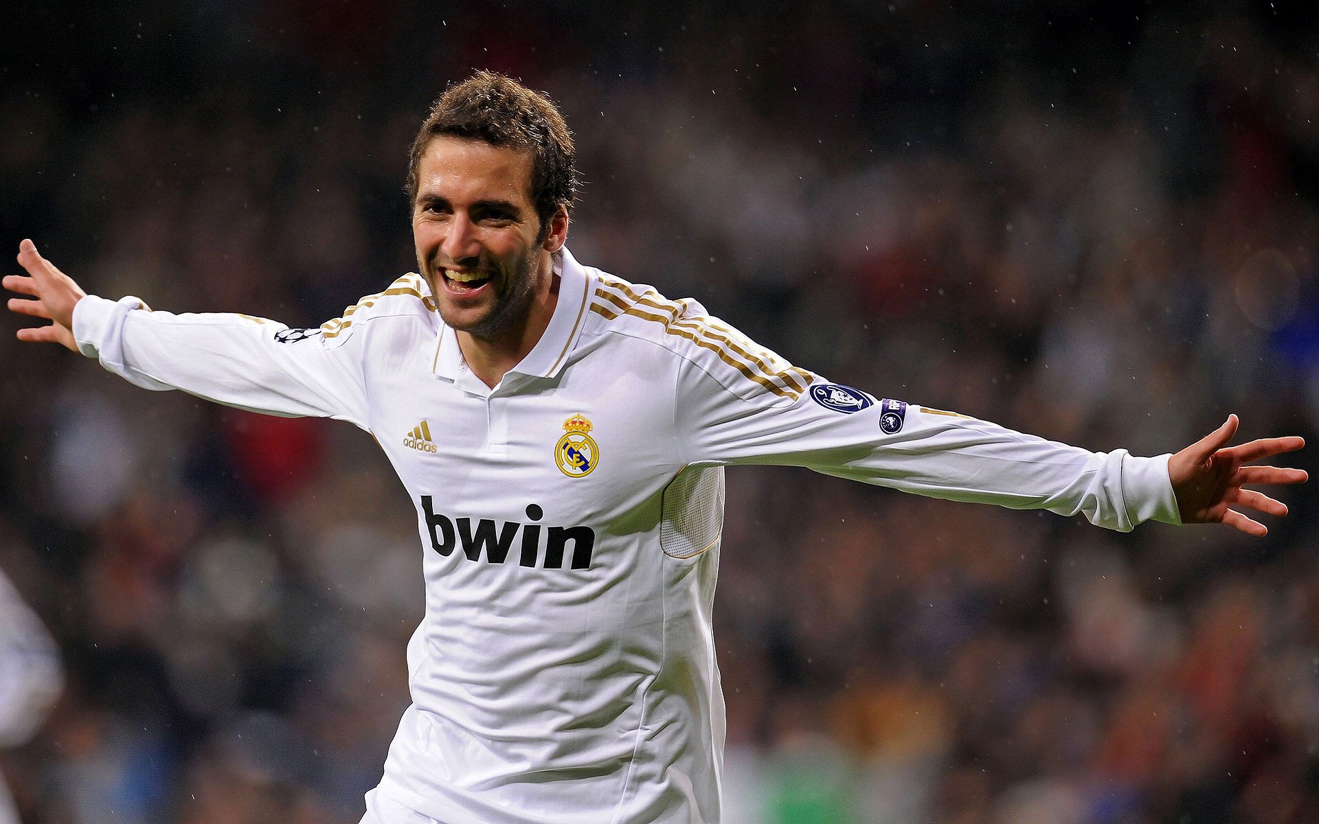 戈贝尔擎天一柱，老鹰防线在他面前如纸糊—当国王遇见真正的禁区统治者