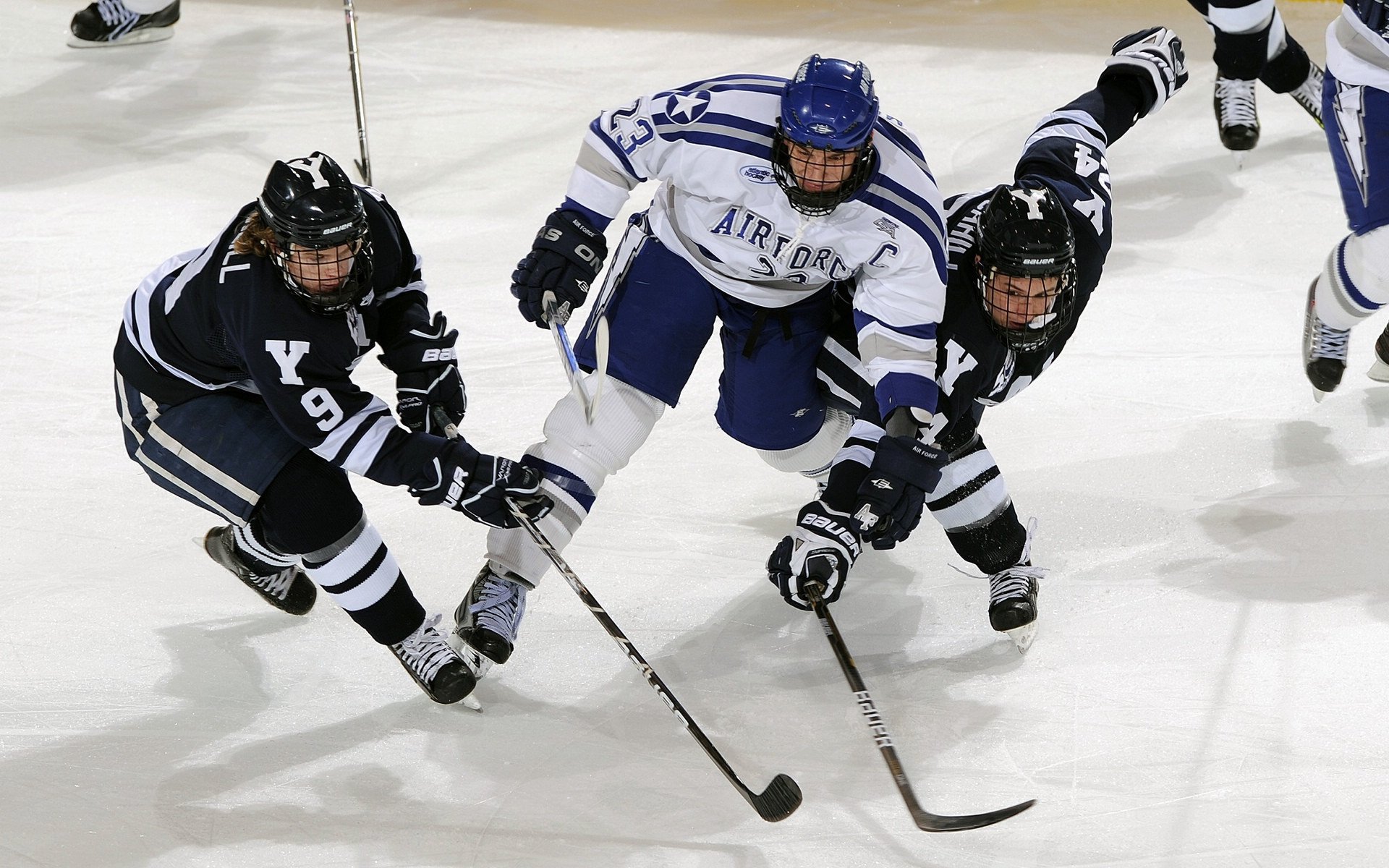 时代对决，戴维斯杯的厚重传承如何完胜拉沃尔杯的明星秀场—穆雷关键制胜背后的网球本质回归