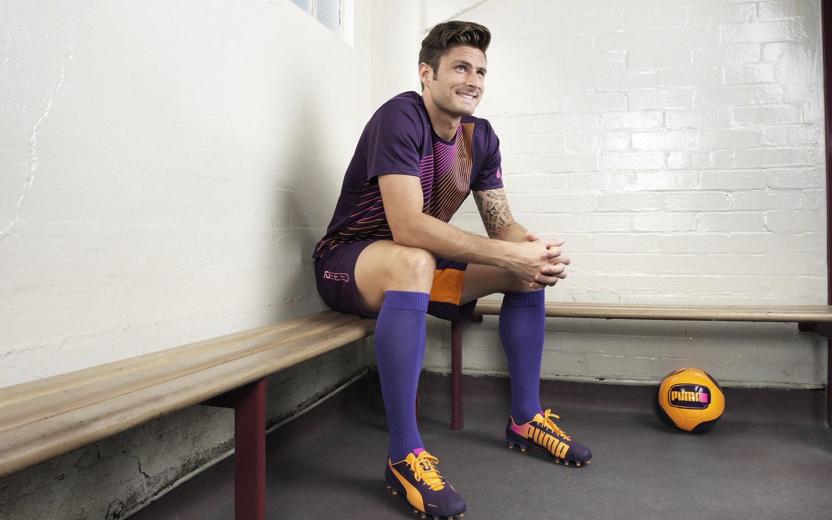 当实力成为唯一语言，哈兰德用行动打破质疑，阿根廷用智慧斩落勒沃库森